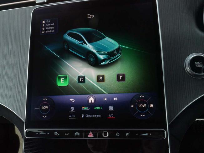 Mercedes-Benz Eqe Photo 24