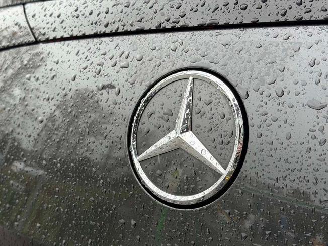 MERCEDES-BENZ Glc Photo 18