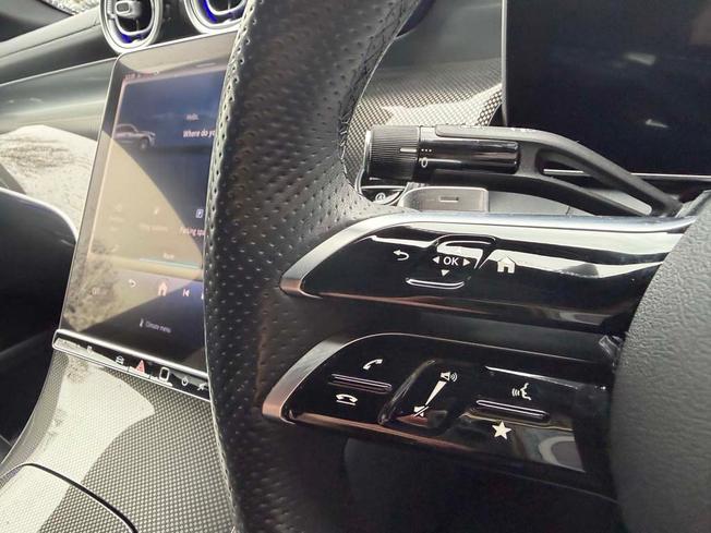MERCEDES-BENZ Glc Photo 28