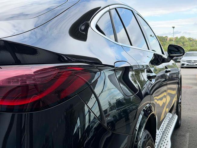 MERCEDES-BENZ Glc Photo 17