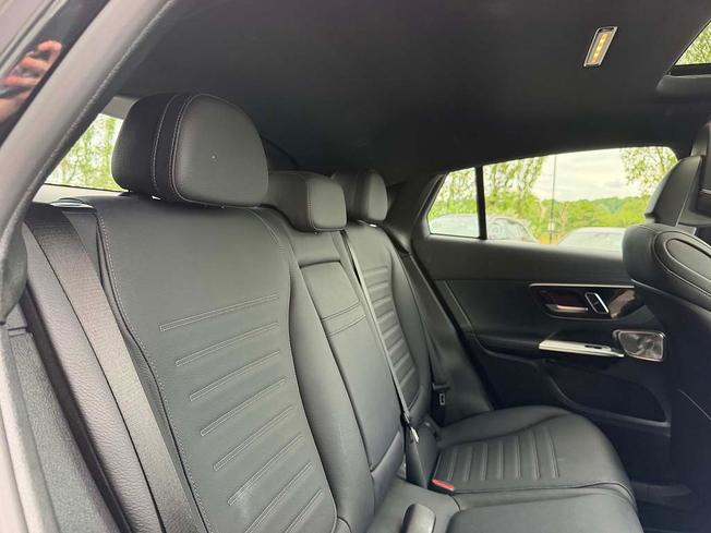 MERCEDES-BENZ Glc Photo 8