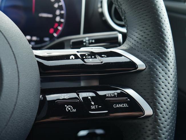 MERCEDES-BENZ Glc Photo 13