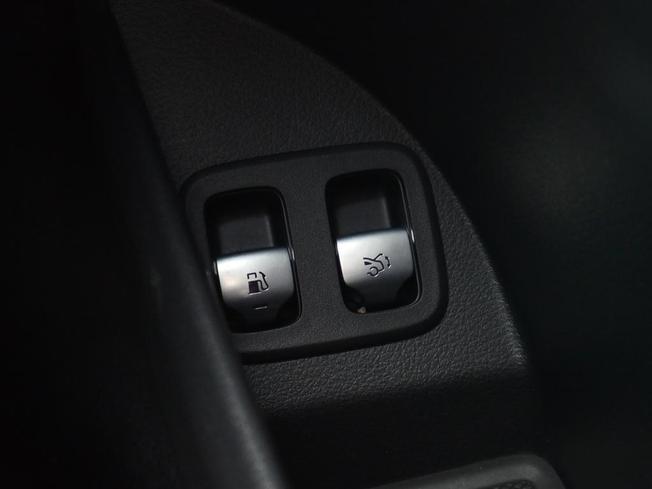 MERCEDES-BENZ Glc Photo 33