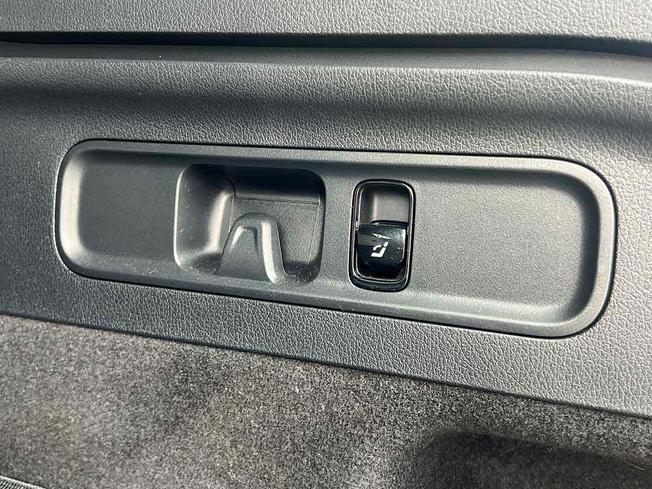 MERCEDES-BENZ Glc Photo 21