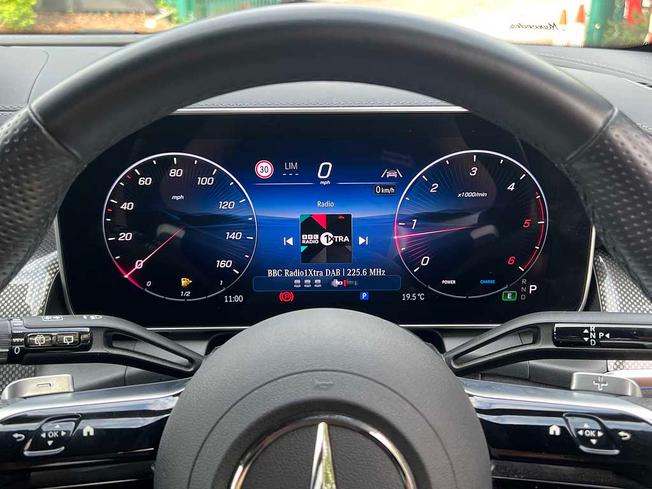 MERCEDES-BENZ Glc Photo 47