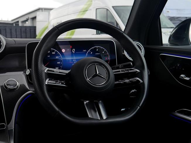 MERCEDES-BENZ Glc Photo 44