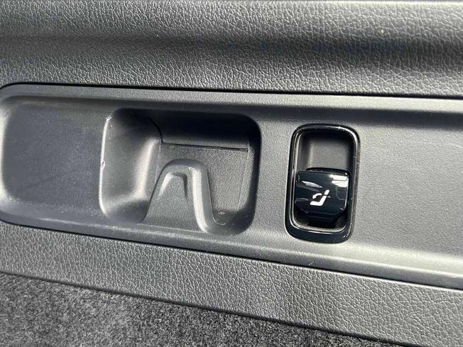 MERCEDES-BENZ Glc Photo 22