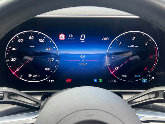 MERCEDES-BENZ Glc Photo 28