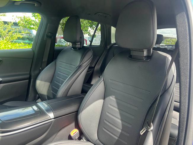 MERCEDES-BENZ Glc Photo 44
