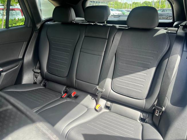 MERCEDES-BENZ Glc Photo 8