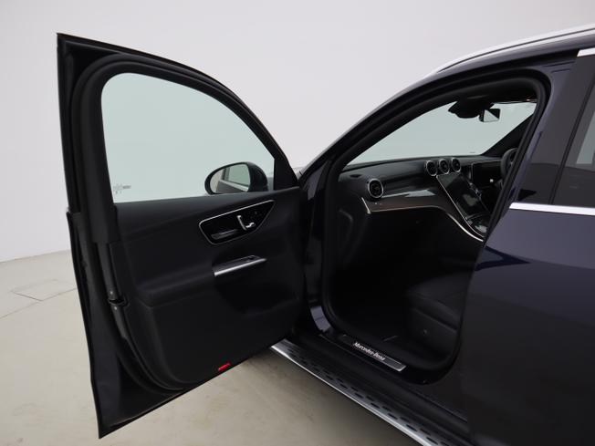 MERCEDES-BENZ Glc Photo 23