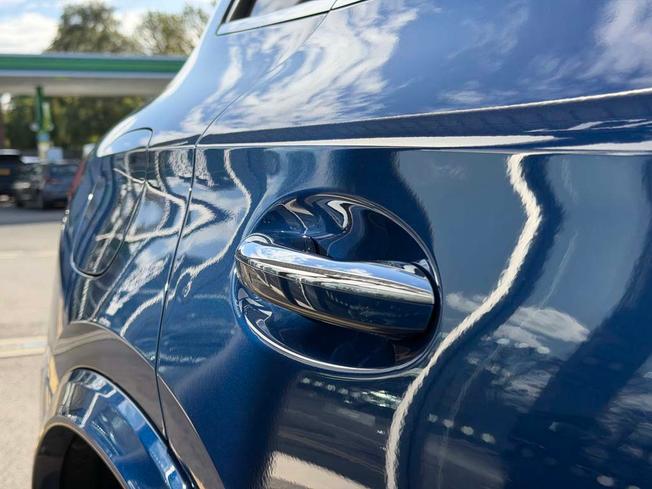 MERCEDES-BENZ Glc Photo 17
