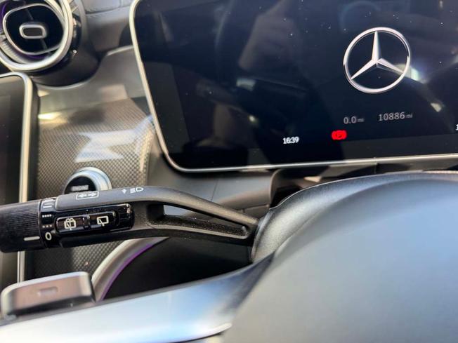 MERCEDES-BENZ Glc Photo 32