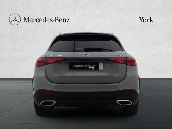 MERCEDES-BENZ GLC Photo 11