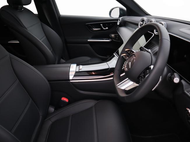 MERCEDES-BENZ GLC Photo 14