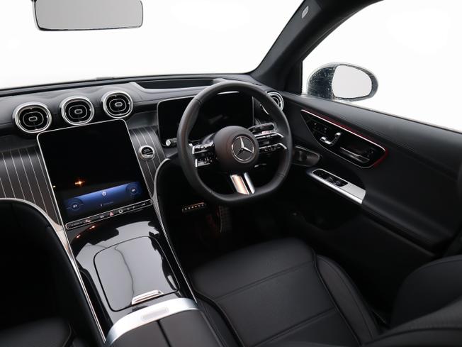 MERCEDES-BENZ GLC Photo 24