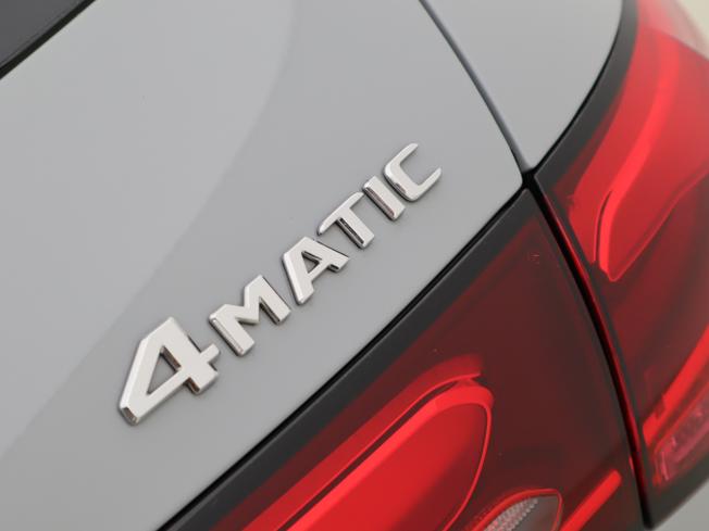 MERCEDES-BENZ GLC Photo 27