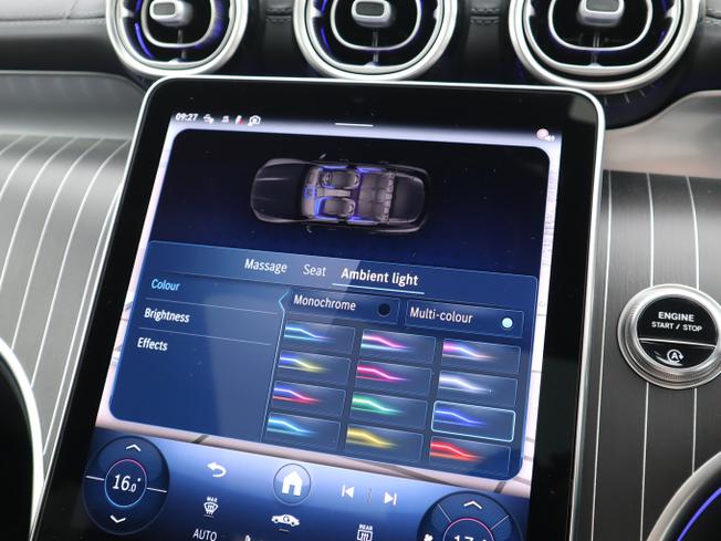 MERCEDES-BENZ GLC Photo 36