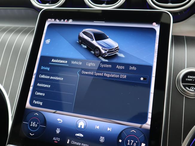 MERCEDES-BENZ GLC Photo 38