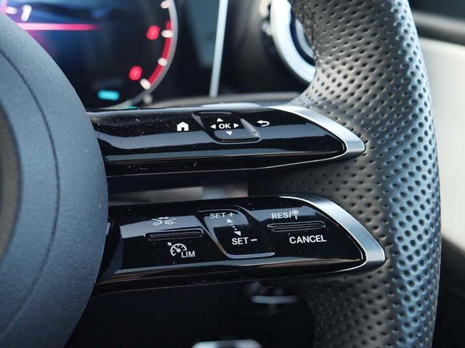 MERCEDES-BENZ Glc Photo 15