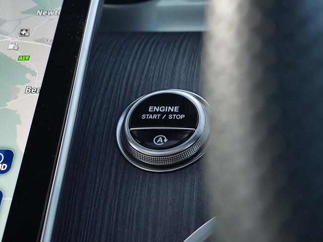 MERCEDES-BENZ Glc Photo 19