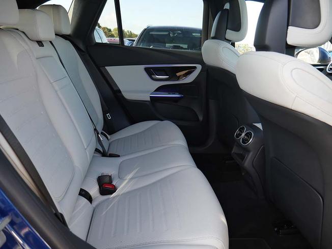 MERCEDES-BENZ Glc Photo 35