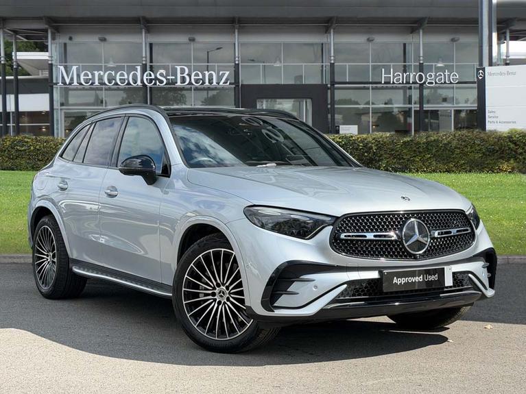 Used 2025 MERCEDES-BENZ Glc 2.0 GLC300dh MHEV AMG Line (Premium Plus) SUV 5dr Diesel Hybrid G-Tronic+ 4MATIC Euro 6 (s/s) (291 ps) High Tech Silver at JCT600