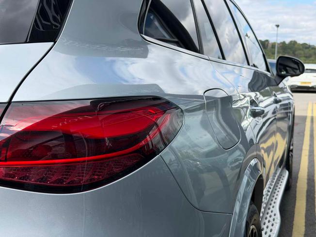 MERCEDES-BENZ Glc Photo 19