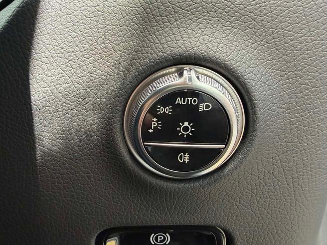 MERCEDES-BENZ Glc Photo 29