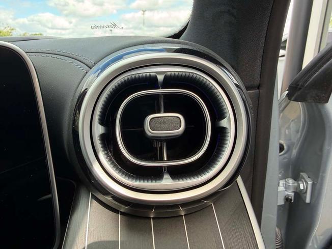 MERCEDES-BENZ Glc Photo 30
