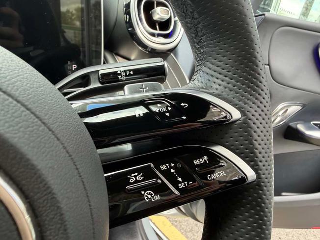 MERCEDES-BENZ Glc Photo 32