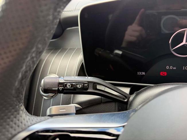 MERCEDES-BENZ Glc Photo 34