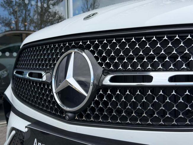 MERCEDES-BENZ Glc Photo 13