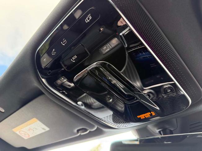 MERCEDES-BENZ Glc Photo 33