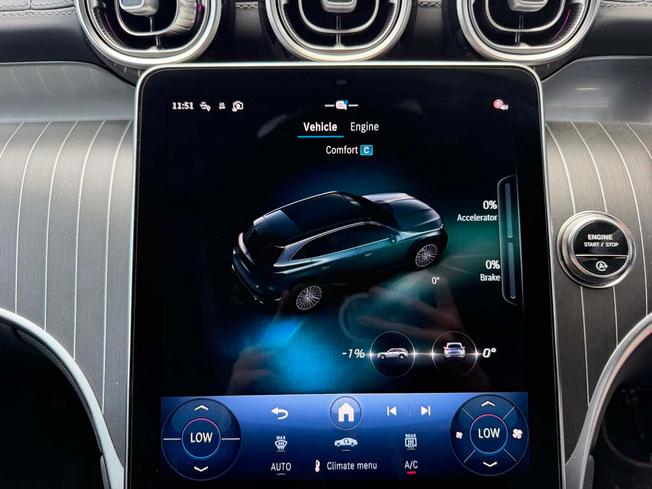 MERCEDES-BENZ Glc Photo 38