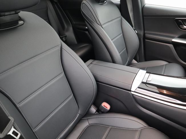 MERCEDES-BENZ Glc Photo 13