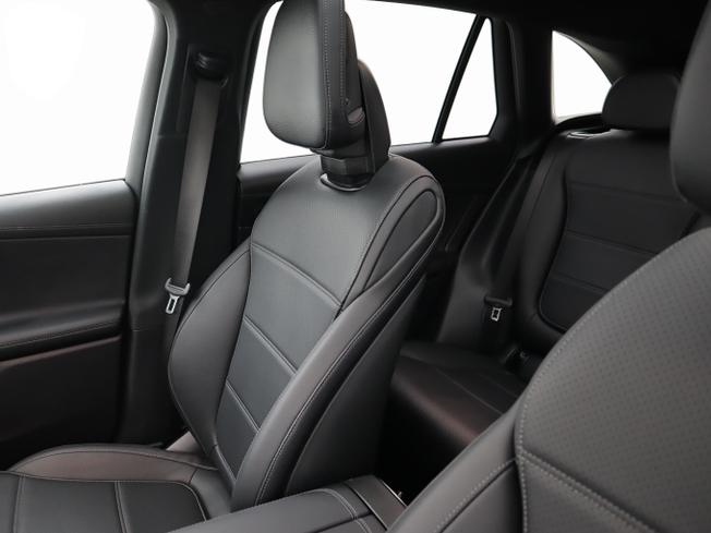 MERCEDES-BENZ Glc Photo 19