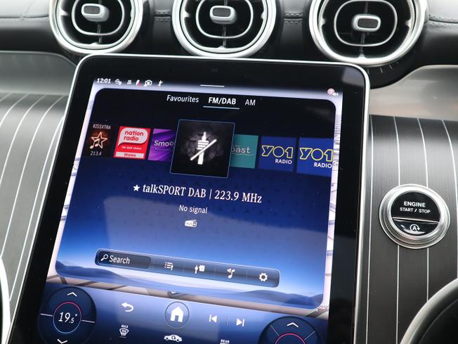 MERCEDES-BENZ Glc Photo 34