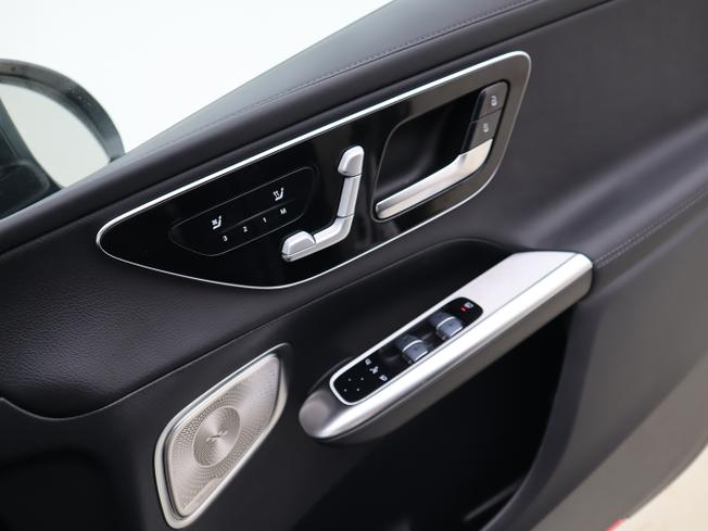 MERCEDES-BENZ Glc Photo 39