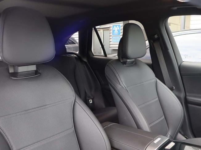 MERCEDES-BENZ Glc Photo 12