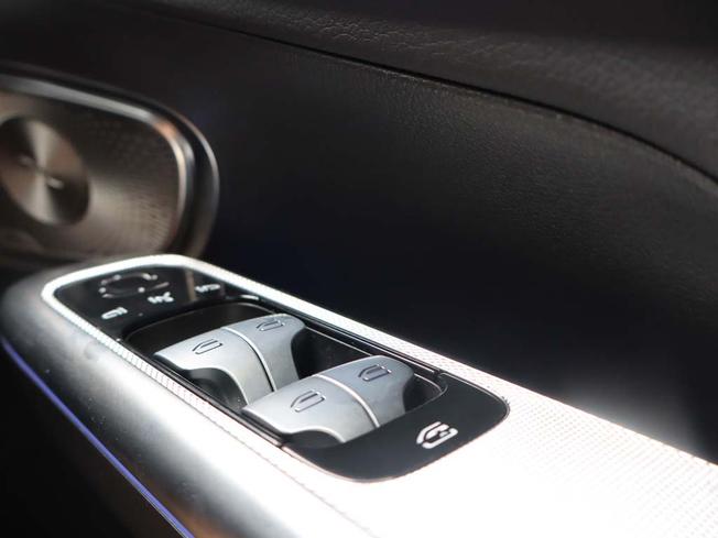 MERCEDES-BENZ Glc Photo 29
