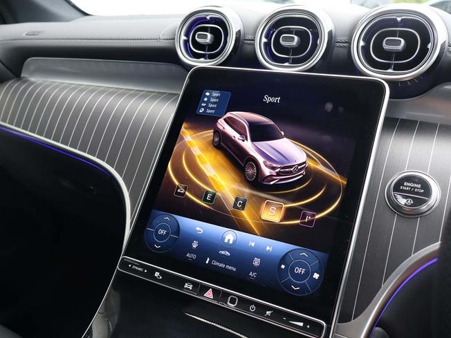 MERCEDES-BENZ Glc Photo 49