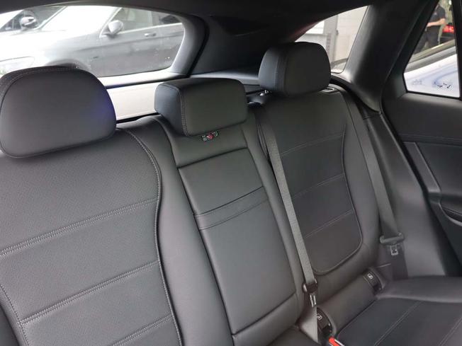 MERCEDES-BENZ Glc Photo 8