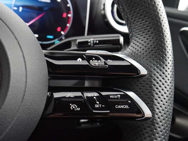 MERCEDES-BENZ Glc Photo 13