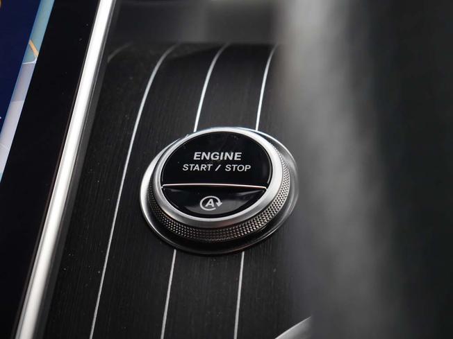 MERCEDES-BENZ Glc Photo 19