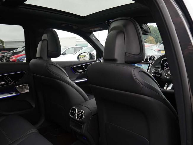MERCEDES-BENZ Glc Photo 37