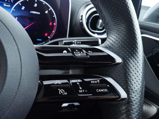 MERCEDES-BENZ Glc Photo 13