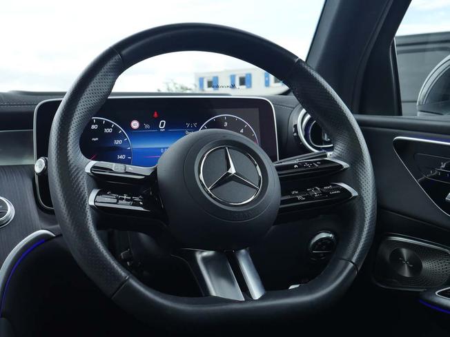 MERCEDES-BENZ Glc Photo 45
