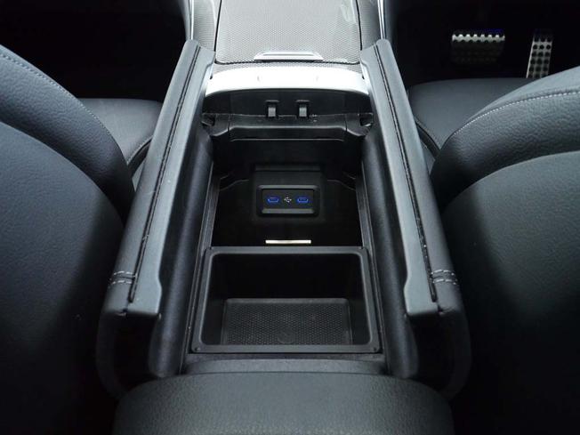 MERCEDES-BENZ Glc Photo 49