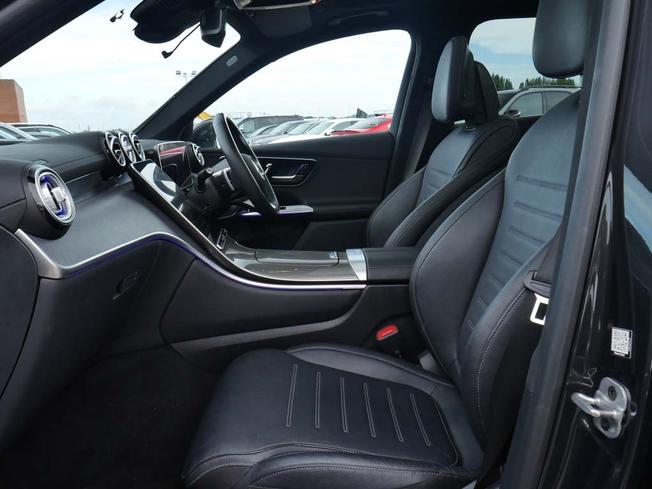 MERCEDES-BENZ Glc Photo 50